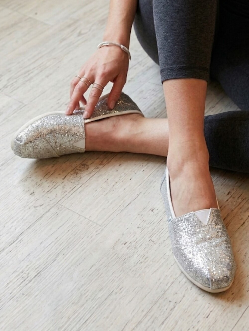 TOMS Classic Alpargata Silver Glitter Shimmer Slip On Flats - Women's Size 6.5
